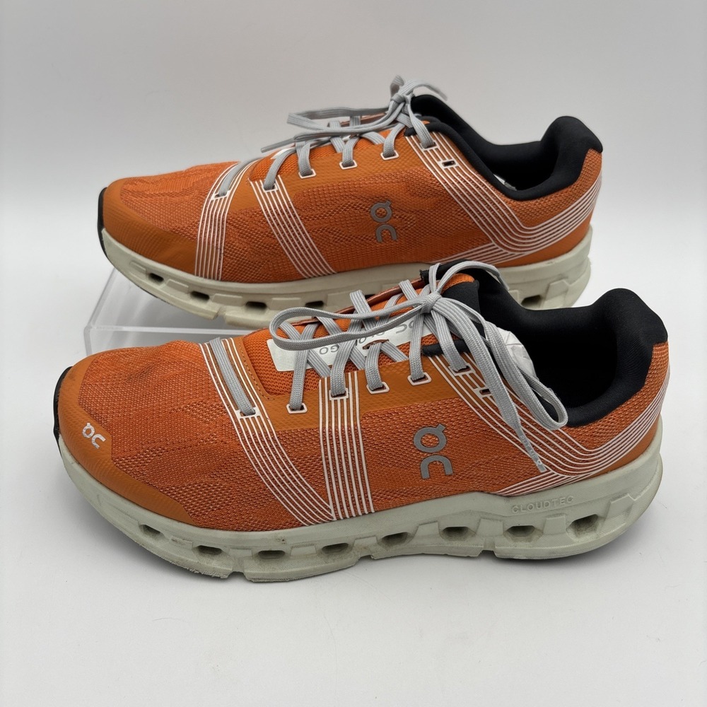 On Cloud Sneakers 55.98631 Mens 10 Running Shoes Preppy Turmeric Aloe Marathon